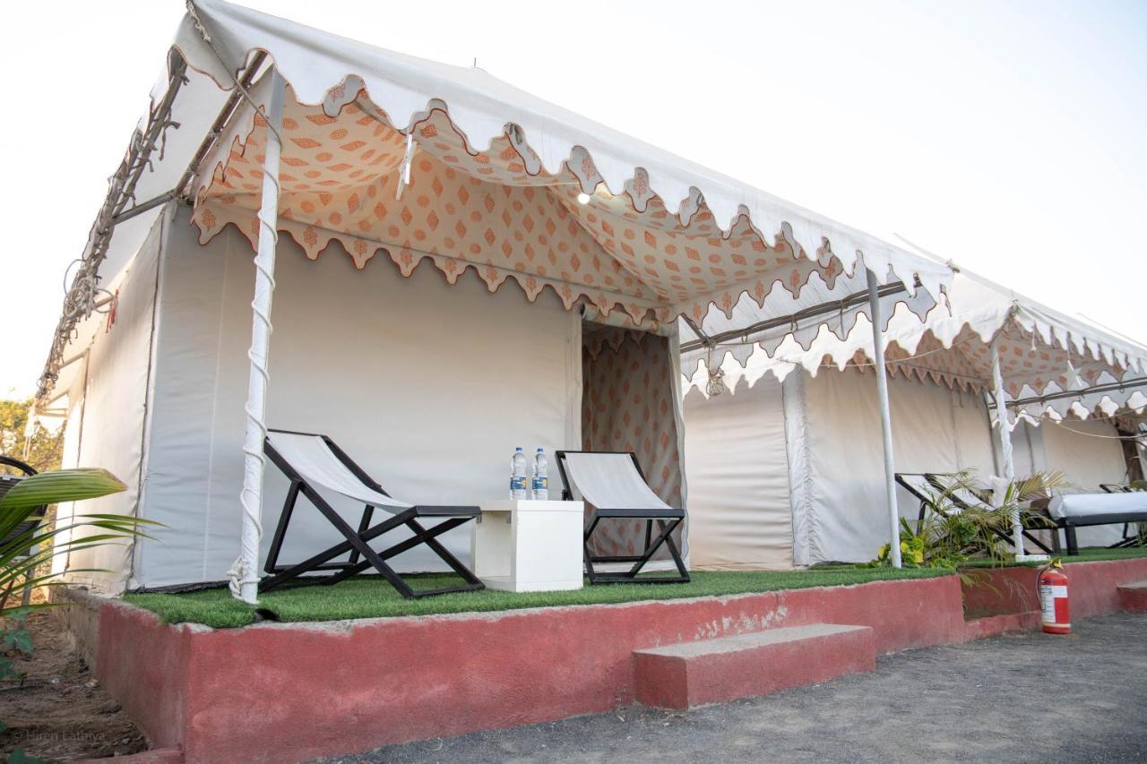 Unity Holiday Tent City Kevadia ภายนอก รูปภาพ
