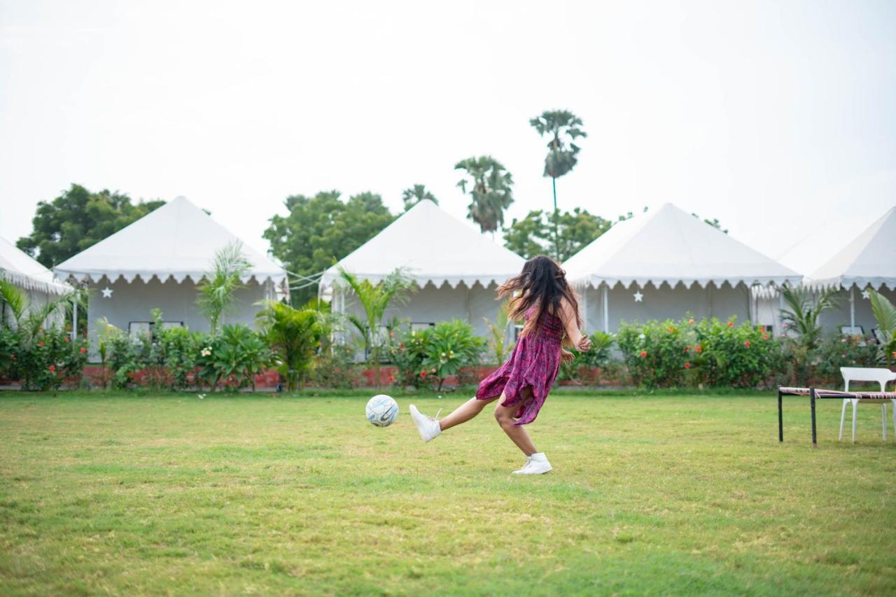 Unity Holiday Tent City Kevadia ภายนอก รูปภาพ