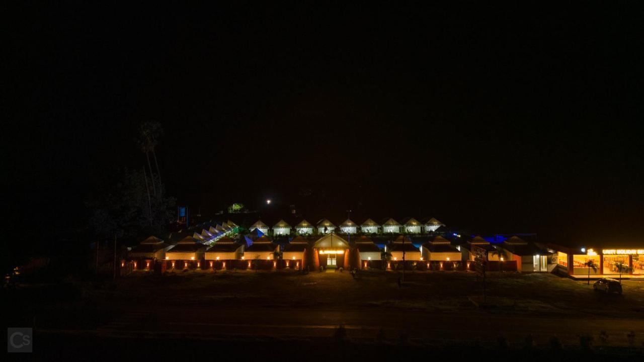 Unity Holiday Tent City Kevadia ภายนอก รูปภาพ