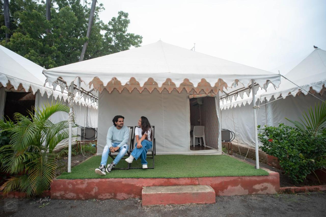 Unity Holiday Tent City Kevadia ภายนอก รูปภาพ