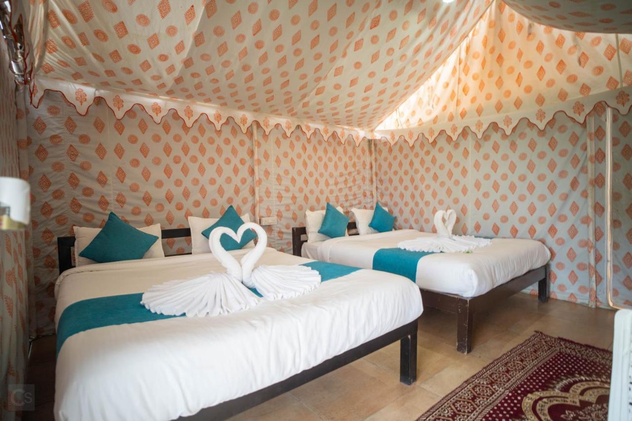 Unity Holiday Tent City Kevadia ภายนอก รูปภาพ